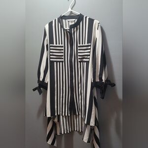 Nygard Black and White Striped Shirt L